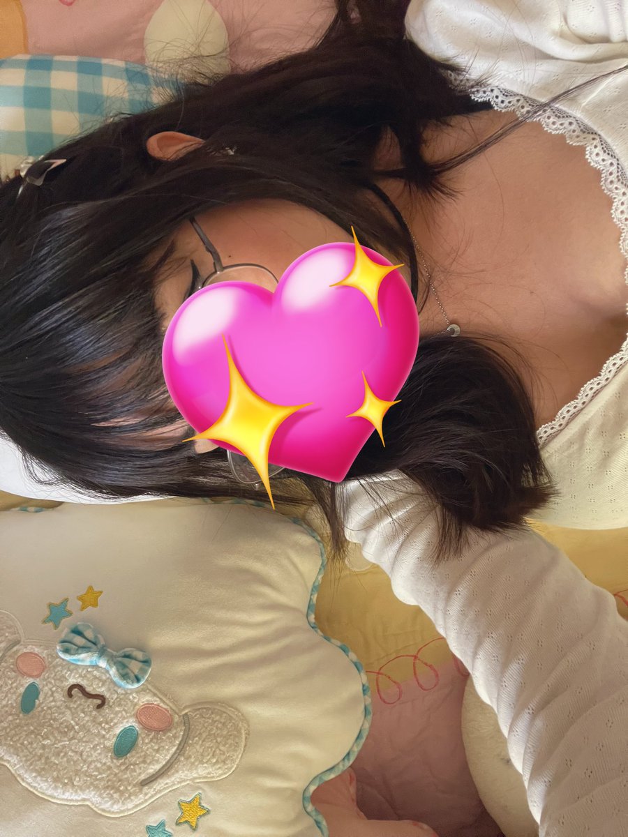 :> being silly 🦭 🌈