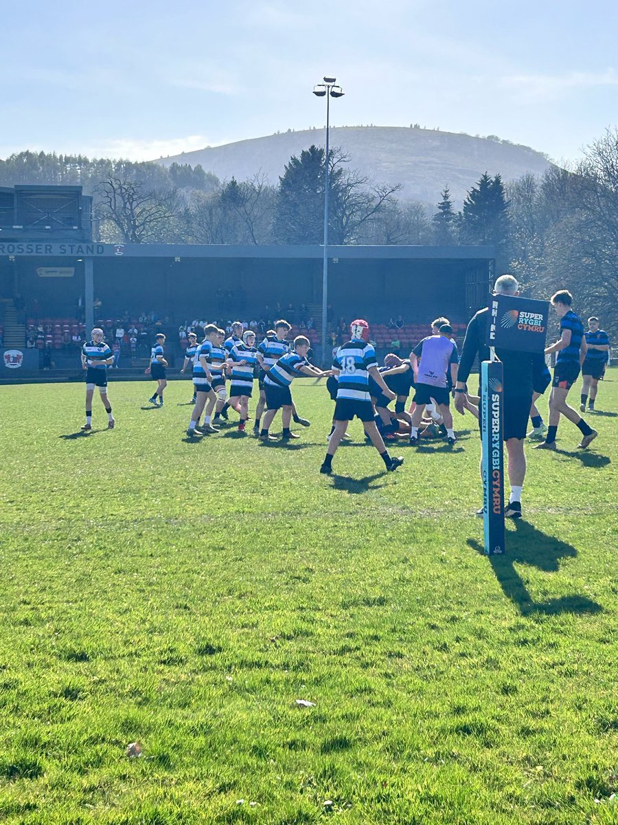 Very proud of the under 14 boys today battling hard against a very talented West Mon team who ran out deserving winners. We have had no pitch on which to train this year, had a number of players missing &amp; despite this no one gave up and we’re very proud #abersport