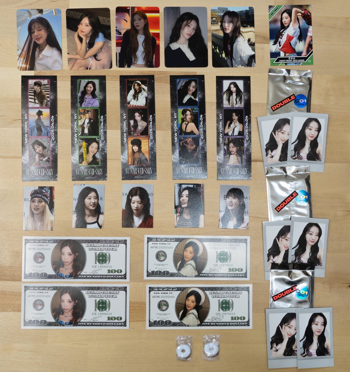 Silenciuse's tweet image. I&apos;ll be handing out these freebies I made at the ARTMS NYC concert this week!

(1/3)

#ARTMS #아르테미스 #Lunar_Theory #Lunar_Theory_NYC #ARTMSinNYC