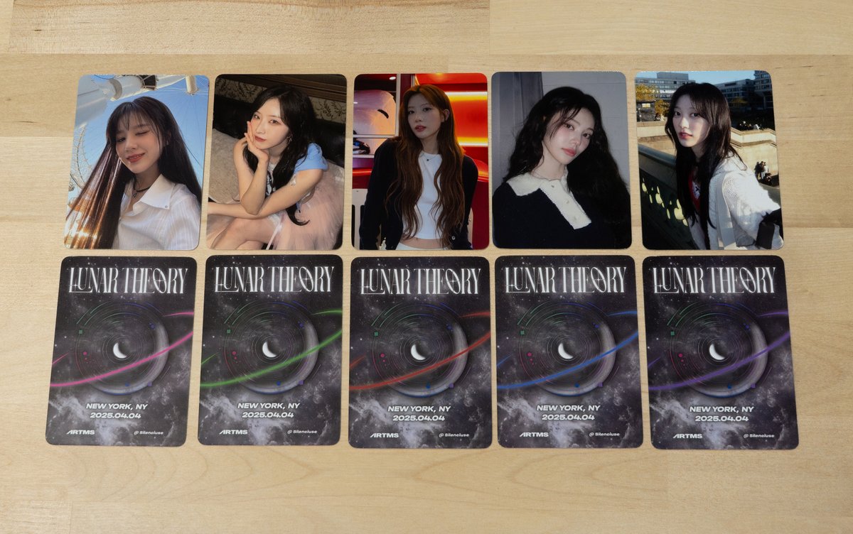 Silenciuse's tweet image. I&apos;ll be handing out these freebies I made at the ARTMS NYC concert this week!

(1/3)

#ARTMS #아르테미스 #Lunar_Theory #Lunar_Theory_NYC #ARTMSinNYC
