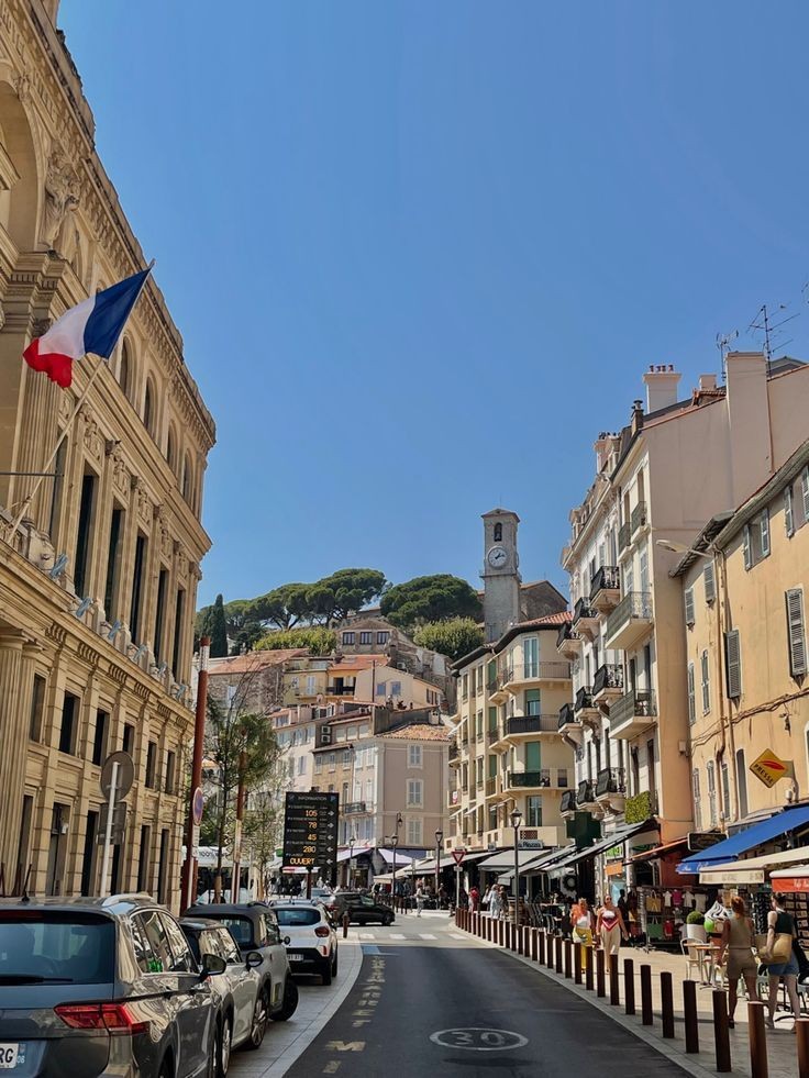 ⋆˚࿔ Material para aprender Francés 𝜗𝜚˚⋆
                            𓏲 ִ๋   by: 🎀◌​ ˚.

—— nos ayudas mucho con ♡ + ↻