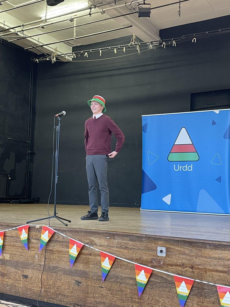TCS Cymraeg (@tcscymraeg) on Twitter photo 1st Place again!! Cae you never fail to wow us all! 🤩 Simply amazing! Individual Recitation for Learners Yr.10+ 💛🏴💛 <a href="/TreorchyComp/">Headteacher</a> <a href="/tcscriwcymraeg/">TCS Criw Cymraeg</a> <a href="/TCSYear12and13/">Treorchy Sixth Form</a> <a href="/CSC_Cymraeg/">🏴CSC Cymraeg CCD 🟦🟩⬜</a> <a href="/CSCSiarterIaith/">🏴CSC Siarter Iaith CCD 🟦🟩⬜</a> <a href="/Urdd/">Urdd Gobaith Cymru</a> <a href="/UrddCymoedd/">Urdd Cymoedd</a> #lovethehat 1st Place again!! Cae you never fail to wow us all! 🤩 Simply amazing! Individual Recitation for Learners Yr.10+ 💛🏴💛 <a href="/TreorchyComp/">Headteacher</a> <a href="/tcscriwcymraeg/">TCS Criw Cymraeg</a> <a href="/TCSYear12and13/">Treorchy Sixth Form</a> <a href="/CSC_Cymraeg/">🏴CSC Cymraeg CCD 🟦🟩⬜</a> <a href="/CSCSiarterIaith/">🏴CSC Siarter Iaith CCD 🟦🟩⬜</a> <a href="/Urdd/">Urdd Gobaith Cymru</a> <a href="/UrddCymoedd/">Urdd Cymoedd</a> #lovethehat