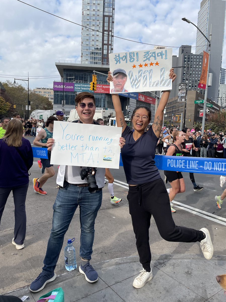 aajadc's tweet image. TODAY is the deadline to apply for Team AAJA and run to represent our chapter at the NYC Marathon this November!
We can guarantee your own cheerleaders, including cutouts of your face on a giant poster (like so ⬇️) docs.google.com/forms/d/e/1FAI…