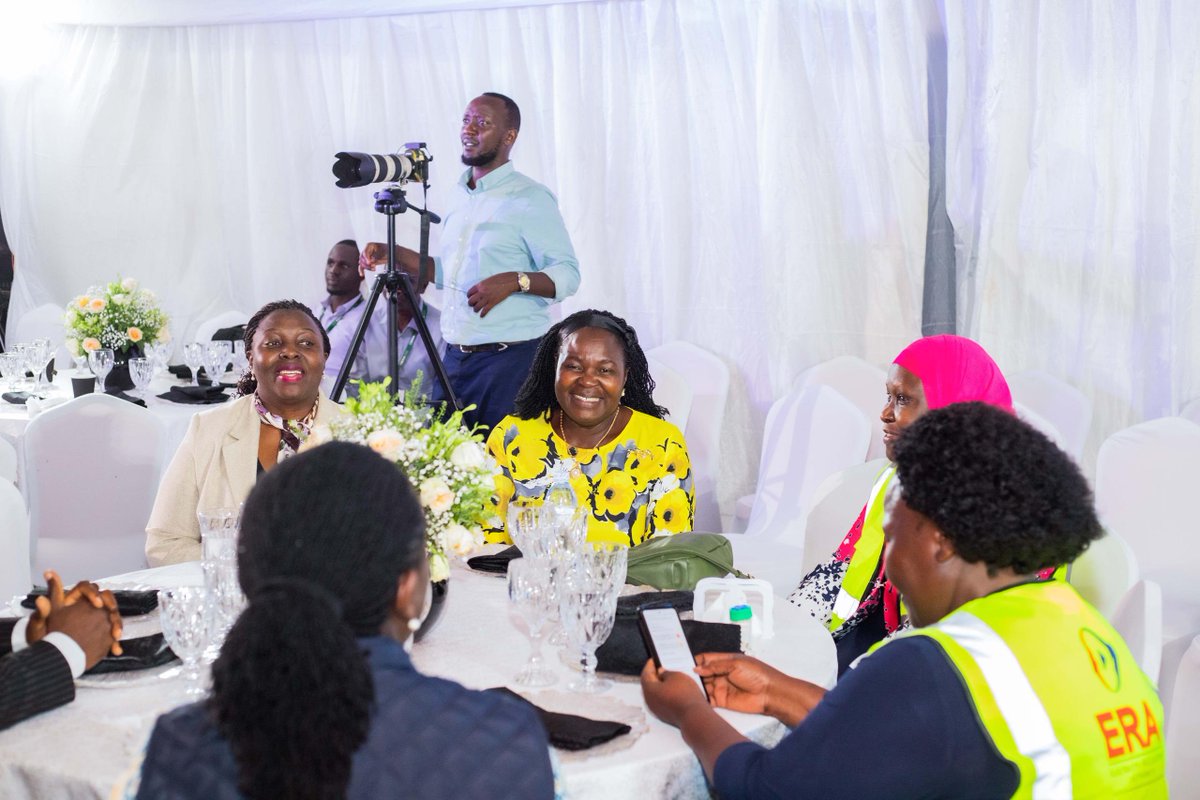 AmanyaStuartJr's tweet image. No leaving the venue until #TheBigSwitch is turned on.

We’re here for the actual shift from @UmemeLtd to @UEDCLTD, happening exactly at 11:59PM.

After that, UEDCL operations will officially commence tonight at 00:00 hours.