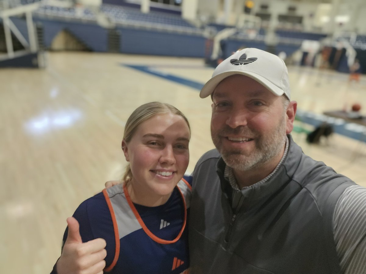 Trevor Woodruff tweet media