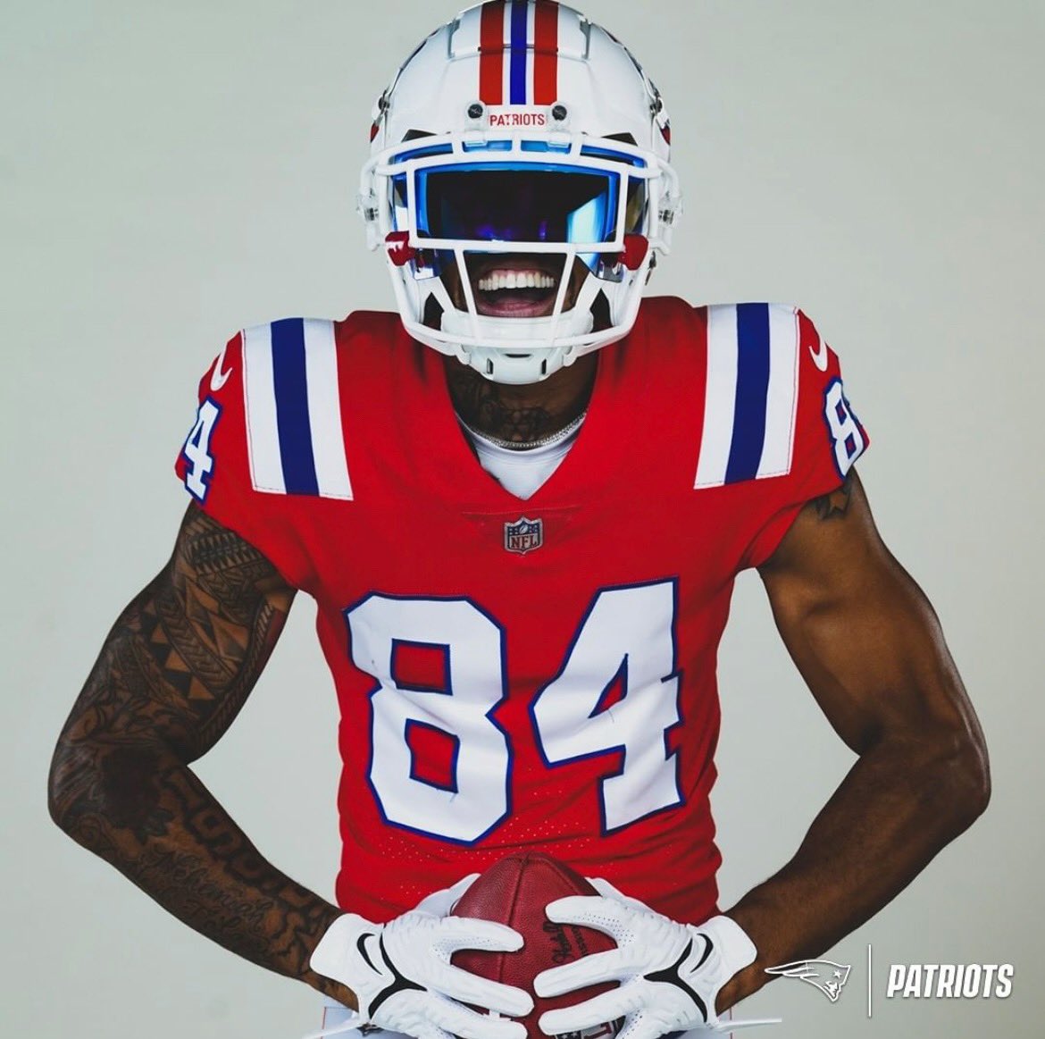 NFL Essentials (@nfl_essentials) on Twitter photo The #NFL is making an update to its uniform policy, allowing teams to wear their throwback/alternate uniforms up to 4 times per season. Per: <a href="/Schultz_Report/">Jordan Schultz</a> The #NFL is making an update to its uniform policy, allowing teams to wear their throwback/alternate uniforms up to 4 times per season. Per: <a href="/Schultz_Report/">Jordan Schultz</a>