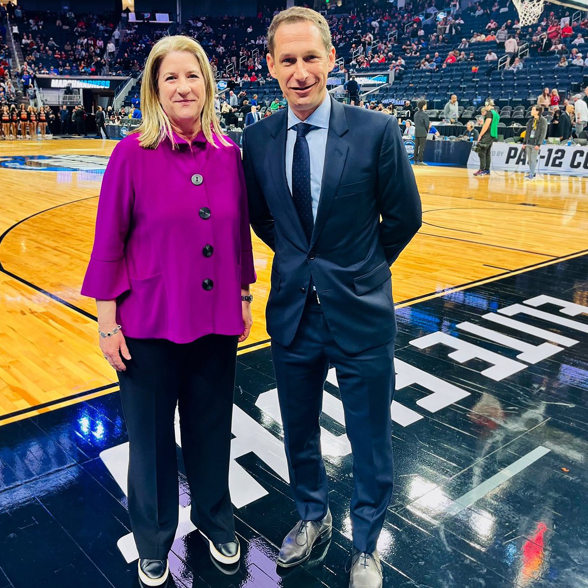 Pac-12 Conference (@pac12) on Twitter photo Proud to have hosted the Men's West Regional and to bring <a href="/MarchMadnessMBB/">NCAA March Madness</a> out west! 🏀
🤝 <a href="/warriors/">Golden State Warriors</a>
🤝 <a href="/ChaseCenter/">Chase Center</a>
🤝 <a href="/NCAA/">NCAA</a>
🤝 <a href="/sfgov/">City of San Francisco</a>
#MarchMadness2025 x #BackThePac Proud to have hosted the Men's West Regional and to bring <a href="/MarchMadnessMBB/">NCAA March Madness</a> out west! 🏀
🤝 <a href="/warriors/">Golden State Warriors</a>
🤝 <a href="/ChaseCenter/">Chase Center</a>
🤝 <a href="/NCAA/">NCAA</a>
🤝 <a href="/sfgov/">City of San Francisco</a>
#MarchMadness2025 x #BackThePac
