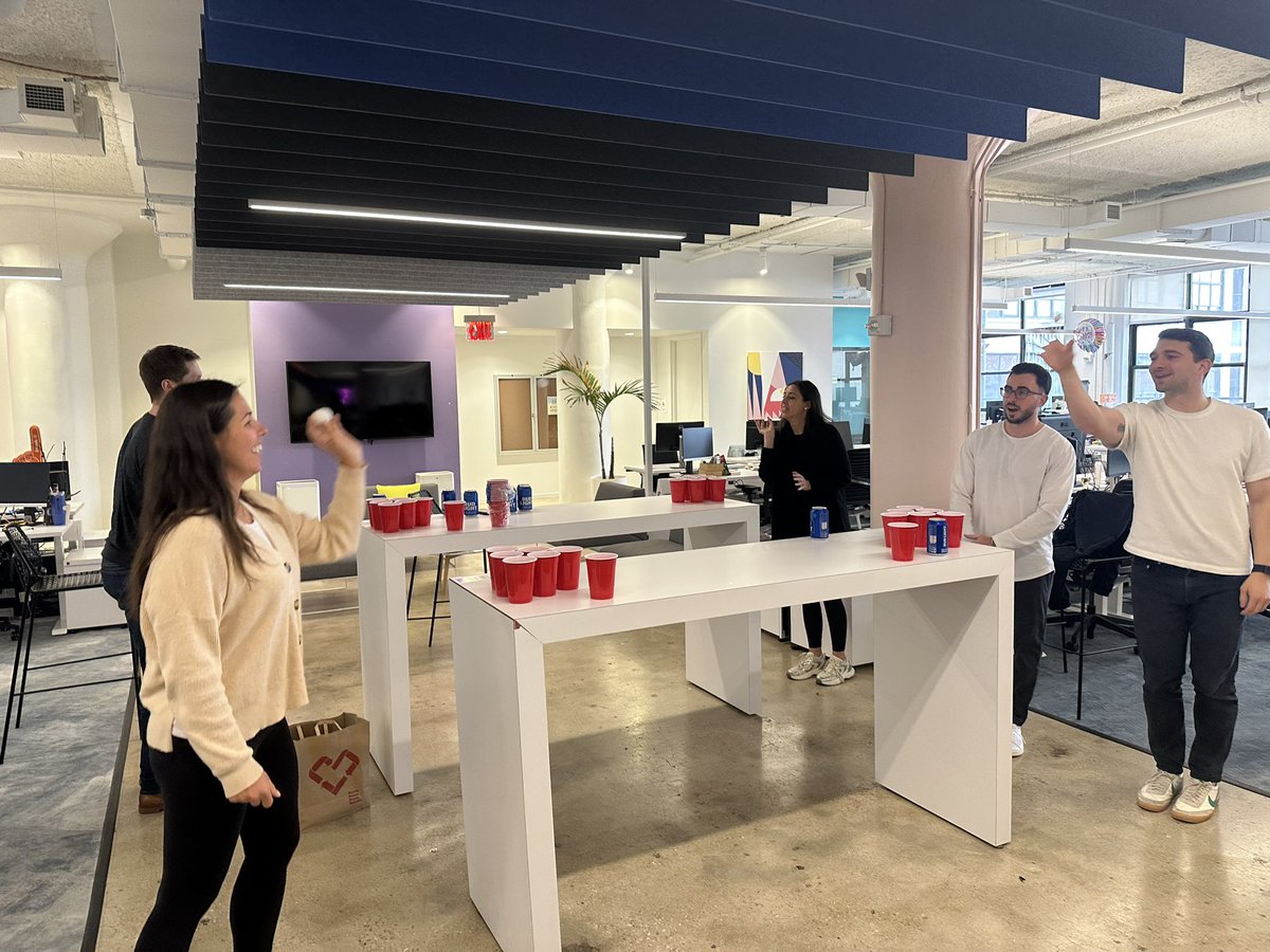 robinreplies's tweet photo. We’re definitely not stressed for EOQ or anything #rerack https://t.co/NeySKPWf28