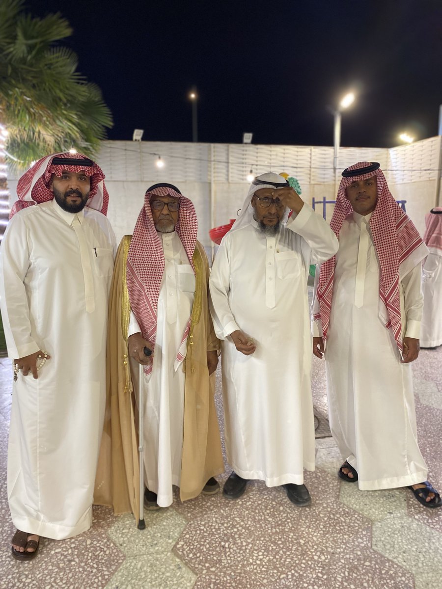 عائلة ال عبيّد (الأحمر-الأفلاج-الرياض) tweet media
