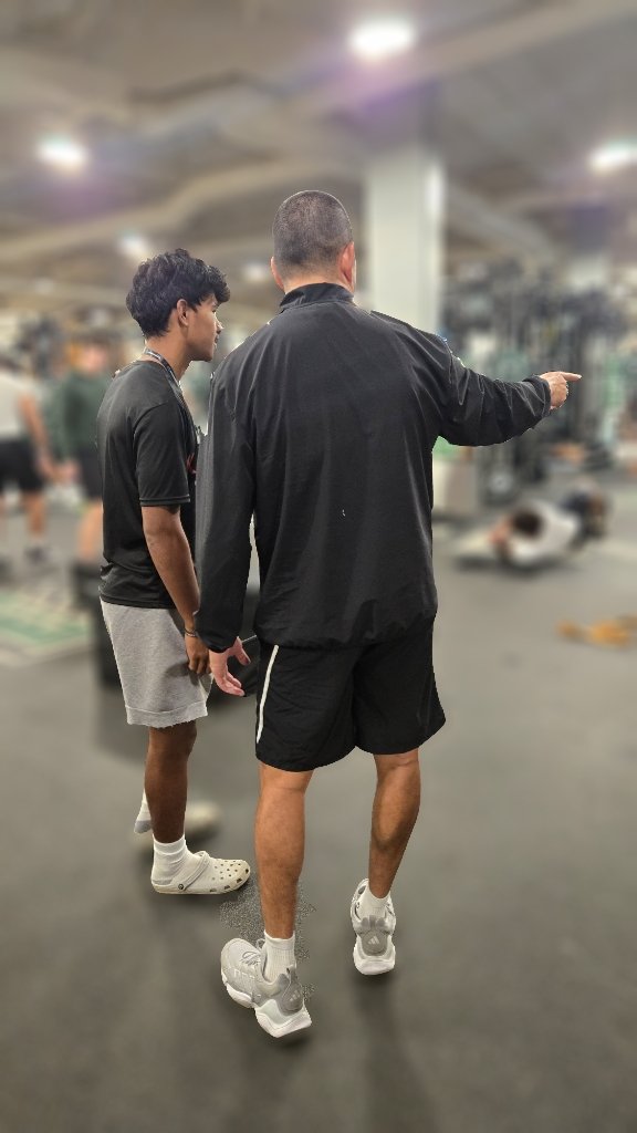 Unofficial visit to UH w/ <a href="/JamesShumway_QB/">James Shumway</a>. TY <a href="/CoachTimmyChang/">Timmy Chang</a> Coaches Shumway <a href="/ursua05/">Jared Ursua</a> <a href="/CoachAArceneaux/">Anthony Arceneaux</a> <a href="/coach_faavi/">Derek Fa’avi</a> <a href="/CoachThurmanCU/">Dennis Thurman</a> &amp; Dir. of Recruiting <a href="/mikeympo2/">Mikey O’Connor II</a> <a href="/matt_chon/">Matt Chon</a> <a href="/UH_FBRecruits/">Hawaii Football Recruiting</a> #BRADDAHHOOD