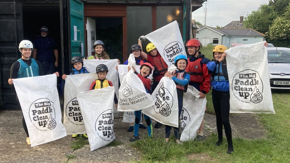 CommunityPlann1's tweet photo. 54 days to #TeamBat #TeamNewt National Day on 24th May
Also on 24th May, it's the first day of the 2025 #BigPaddleCleanUp, where paddlers, volunteers, clubs and other groups help to clean up our rivers and waterways.
https://t.co/Y71DUZrHnQ https://t.co/vttRpAXsnT
