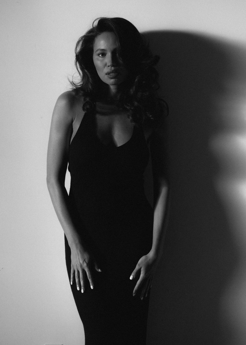 ATENÇÃO!!! É OFICIAL

De acordo com o Deadline, o filme da Canário Negro estrelando Jurnee Smollett e escrito por Misha Green NÃO FOI cancelado. 

O longa começará as filmagens ano que vem e tem previsão de lançamento para o início de 2027.