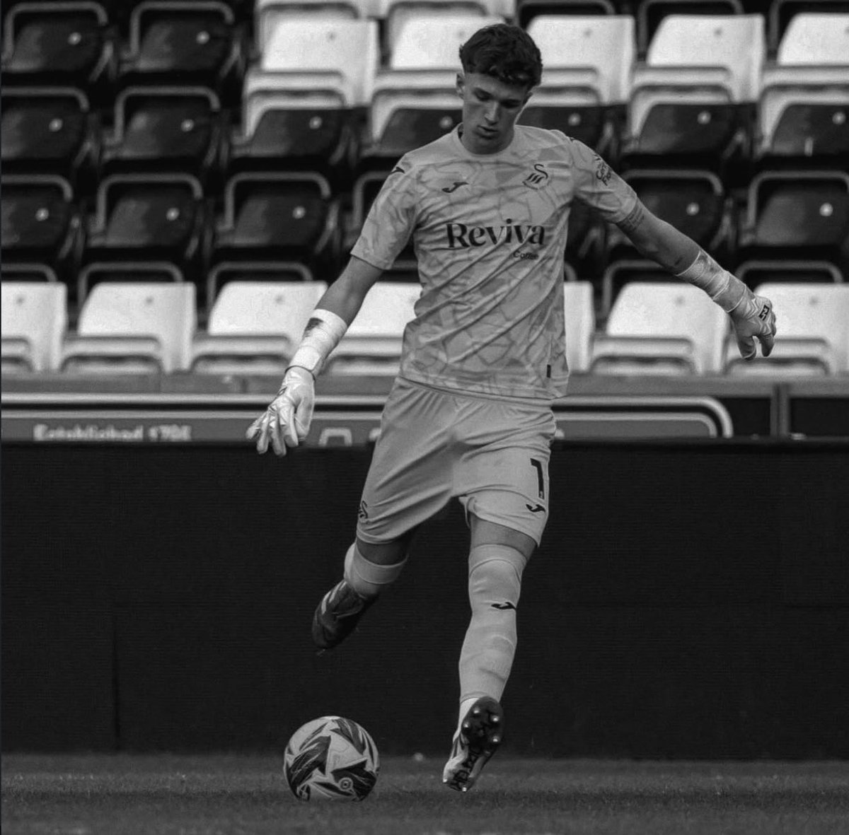 Clean sheet, 3 Points #YJB #swans