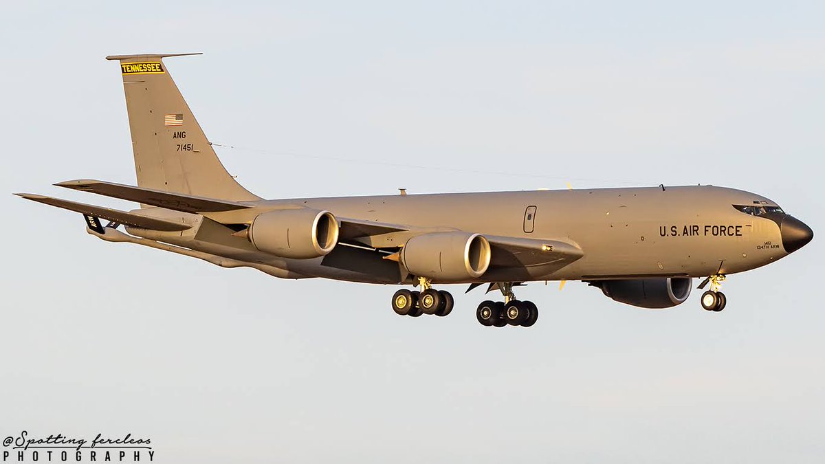 FercleosSpotter's tweet image. BLUE81/82 Refueling RETRO31/33. Delivery flight of 2 F16Ds from Slovakia and 1 F16D from Bulgaria. LEMO
