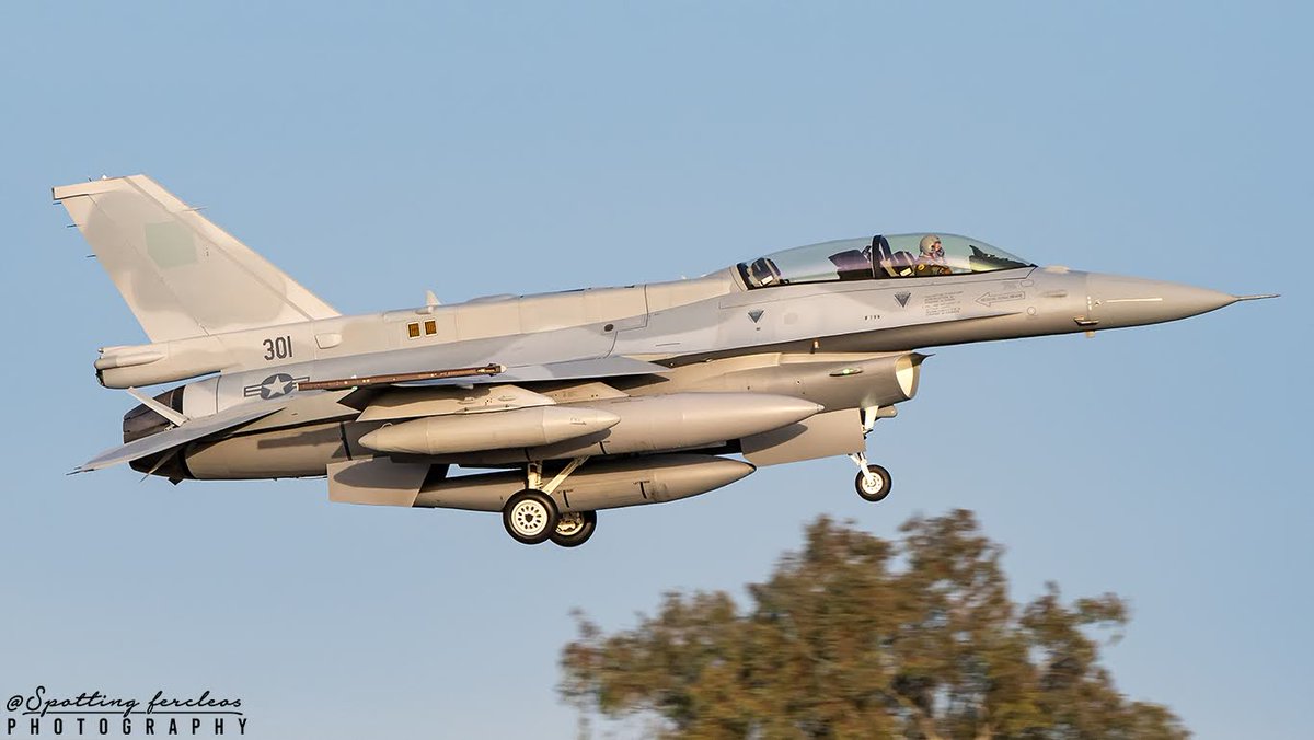 FercleosSpotter's tweet image. BLUE81/82 Refueling RETRO31/33. Delivery flight of 2 F16Ds from Slovakia and 1 F16D from Bulgaria. LEMO