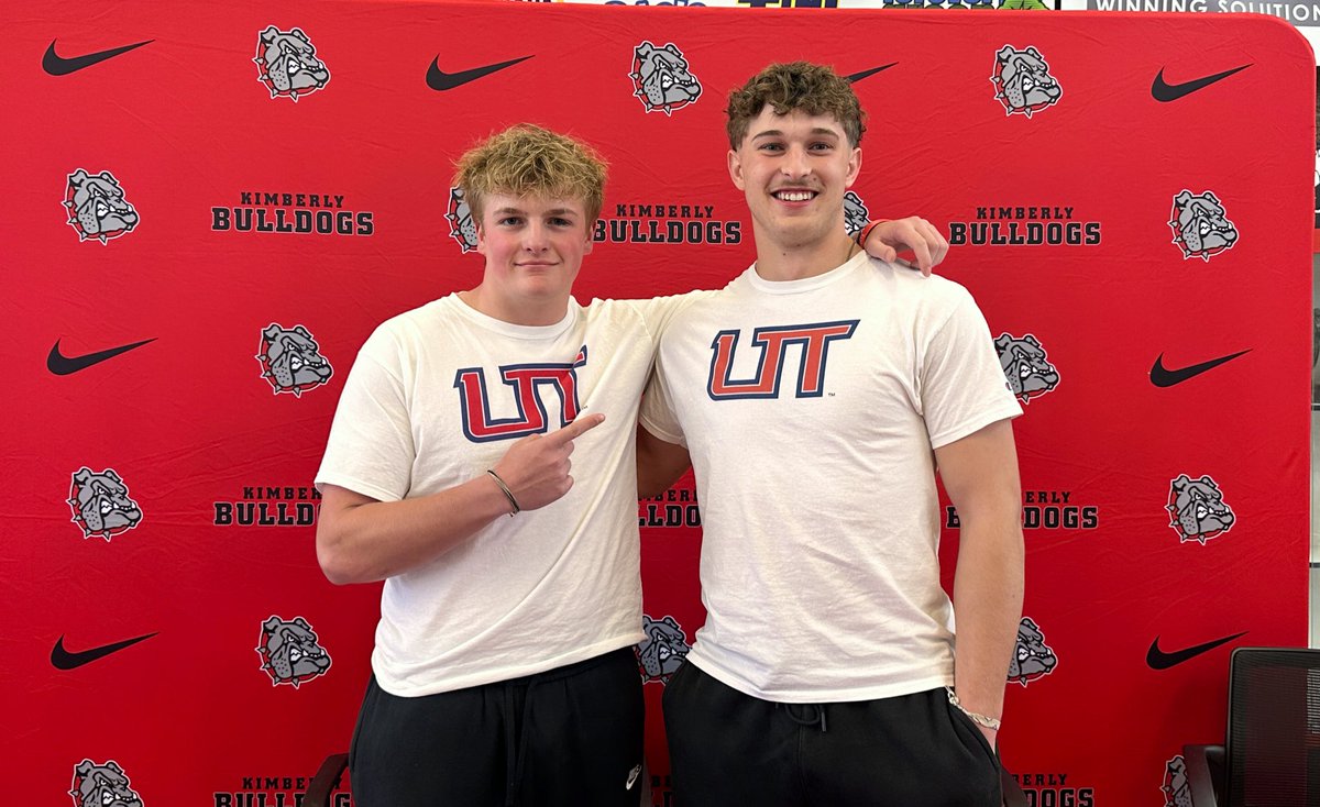 Next stop: Utah Tech!

Damon Taylor (<a href="/Damon_Footballl/">Damon</a> ) and Mason Jensen (<a href="/JensenMason15/">Mason Jensen 3⭐️</a>) put pen to paper and sign with the Trailblazers 🏈 

Tune into KMVT tonight on their decisions.
#IDpreps 
<a href="/UtahTech_Fball/">Utah Tech Football</a>