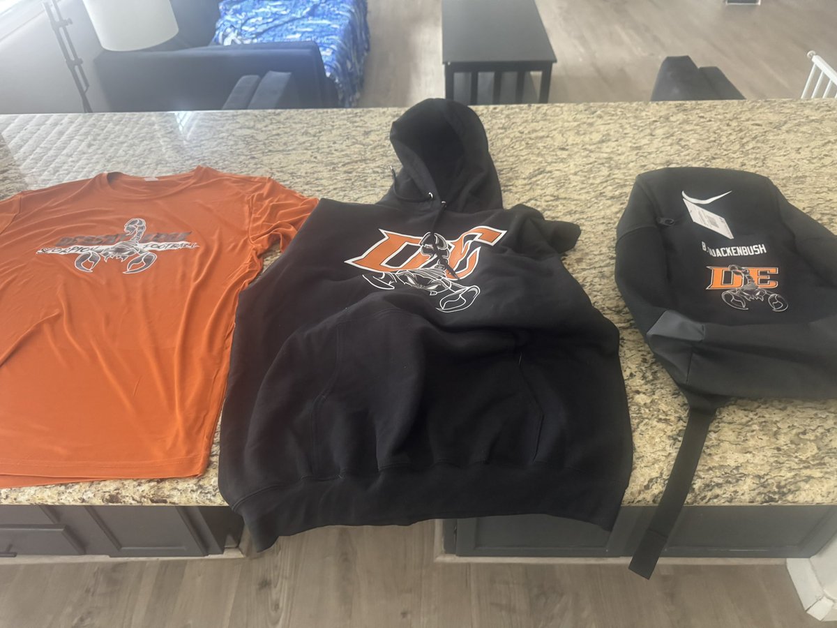 CoachBrianQ's tweet image. I am glad to announce that I will be the team assistant @DEdgeFootball. I’m glad that I can join a program like this. I would like to thank everyone that has helped me on my journey throughout my career. I’m ready for the season already. Let’s go win state now 🦂🦂🦂.