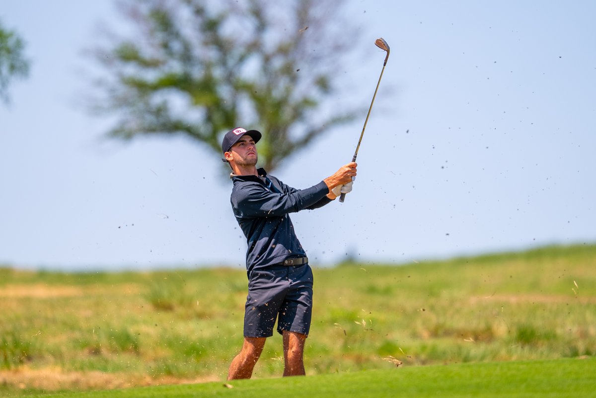 Whole lot of crimson at the 🔝

<a href="/Ryder_Cowan/">Ryder</a> has taken the indy lead at Maridoe in R2 at 3-under! Summy and Goodman share third at 2-under, with Oklahoma (-9) leading the field by 13 shots!

📊 → ouath.at/GolfScoring