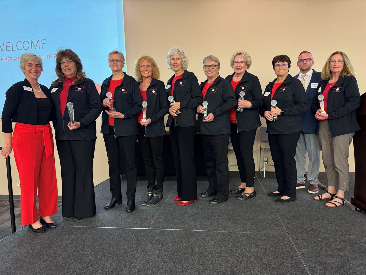 𝑯𝒂𝒍𝒍 𝒐𝒇 𝑭𝒂𝒎𝒆 𝑵𝒊𝒈𝒉𝒕! ✨

We had an incredible time celebrating the Northeast Athletics Hall of Fame Class of 2025!

Seeing old and new faces is always a delight!

Congrats to all of our inductees!

#ClawsDown | 🔴⚫️⚪️