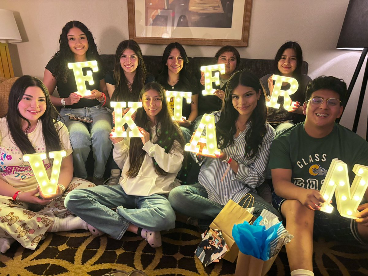 Montwood HS StuCo (@_mhsstuco) on Twitter photo Our annual Senior Night at the annual TASC Conference. We look forward to continuing their legacy of service over self. <a href="/AnaPlayer_MHS/">Ana Player</a> <a href="/mhsco_2025/">Montwood Class of 2025</a> <a href="/MontwoodHS/">David Herrera</a> Our annual Senior Night at the annual TASC Conference. We look forward to continuing their legacy of service over self. <a href="/AnaPlayer_MHS/">Ana Player</a> <a href="/mhsco_2025/">Montwood Class of 2025</a> <a href="/MontwoodHS/">David Herrera</a>