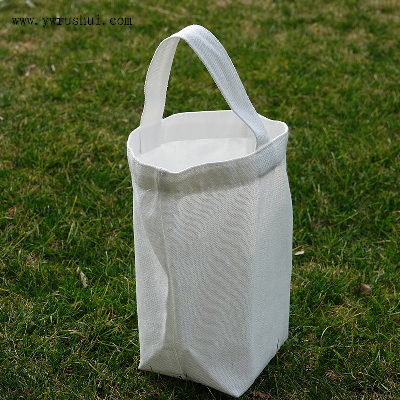 ywrushui's tweet photo. Customizable Small White Canvas Tote Handbag Durable Canvas Cotton Tote Blank Cotton Bags with Single Handle RSQ-1421

#totebag #shoppingbag #cottontotebag #canvastotebag #cottonshoppingbag #canvasshoppingbag #cottonshoulderbag #canvasshoulderbag https://t.co/BHX0AsGu1U