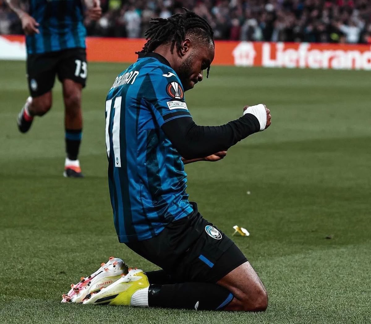 BarcaUniversal's tweet photo. 🚨 Hansi Flick considers that Luis Díaz does not fit into this profile. He prefers to bet on younger players like Nico Williams or Ademola Lookman from Atalanta.

— @marca https://t.co/blrcy9aPy1