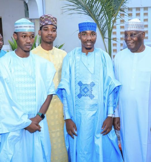 topboifx's tweet image. Earlier in Adamawa Yola, celebrating Eid with HRH Alh Zubairu Adamu(district head of yola), Senator  Dino Melaye, and H.E Atiku Abubakar (Former Vice President of Nigeria)💸☪️

#adamawa #yola #EidMubarak 
@atiku