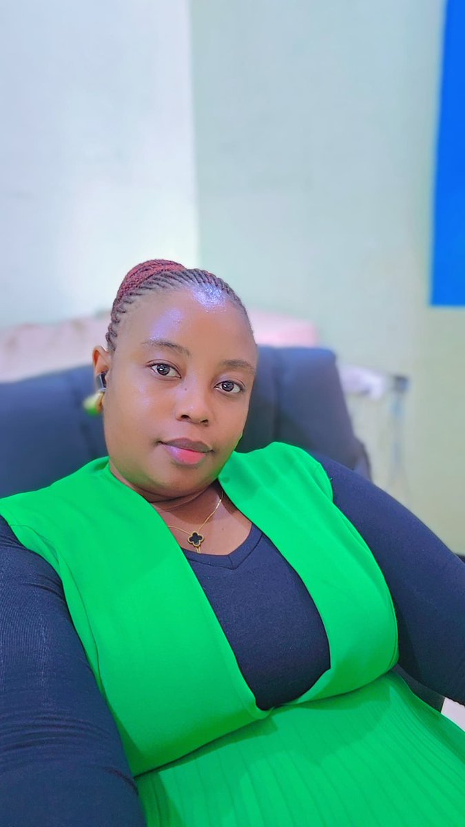 Wimbo Ulio Bora 2:14 
Hua wangu, mafichoni mwa jabali, Katika sitara za magenge, Nitazame uso wako, nisikie sauti yako, Maana sauti yako ni tamu na uso wako mzuri.❤️