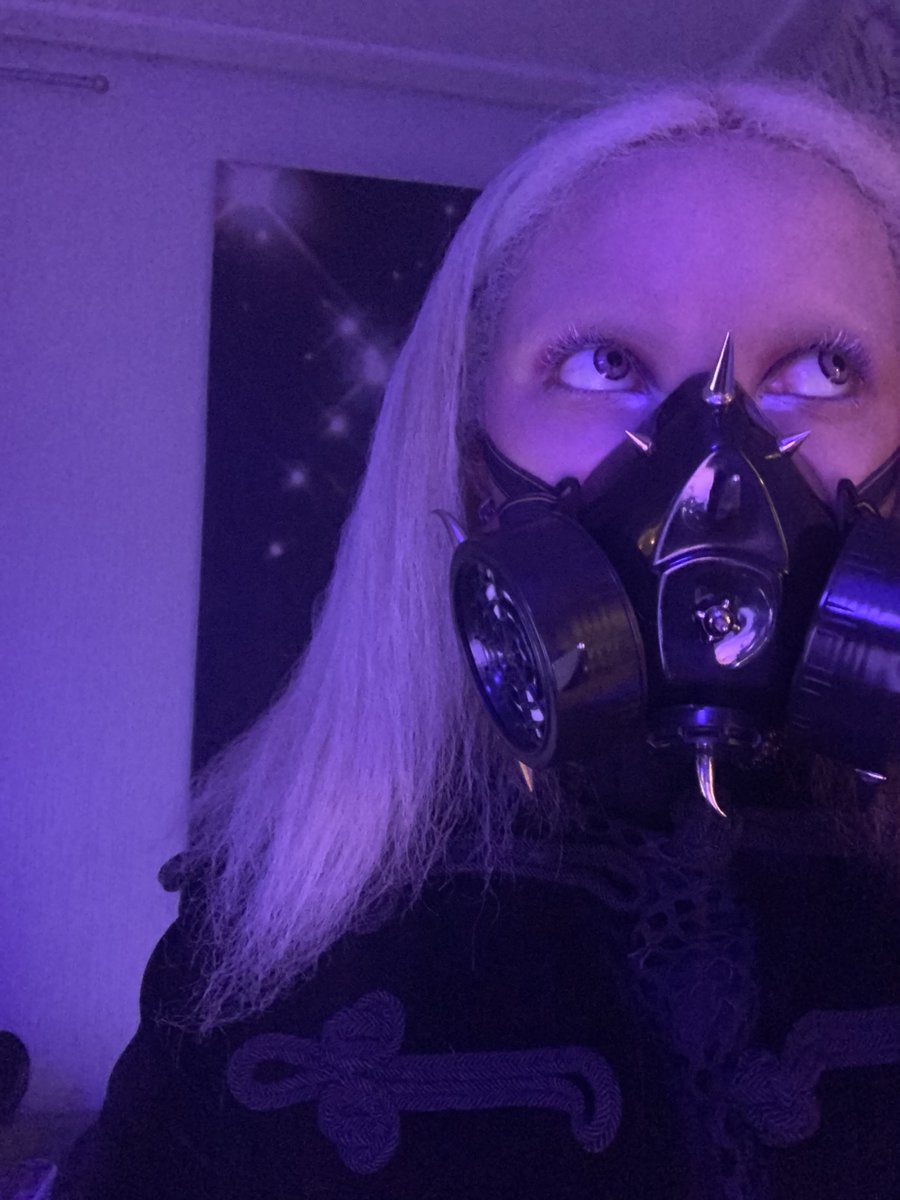 CyberXyrox's tweet image. The #CyberXyrox in person. Get ready for the future of wrestling. #WWE #PlanetXyrox #2K25 #CyberGoth #Futuristic #CorpusDelicti