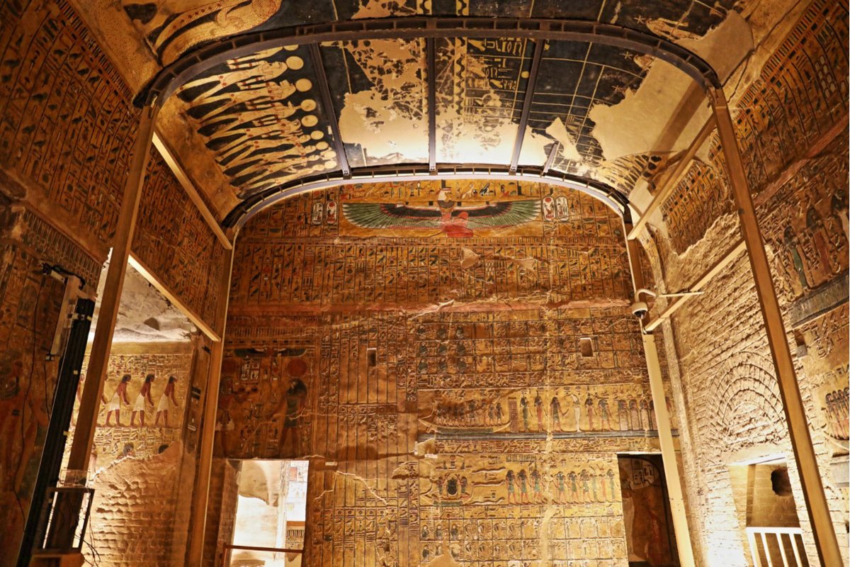egymonuments's tweet photo. مقبرة سيتى الأول

تعد مقبرة سيتى الأول الأطول والأعمق والأكثر جمالًا ضمن مقابر وادي الملوك ويعد سيتى الأول هو الملك الثانى من الأسرة التاسعة عشرة وأب الملك العظيم رمسيس الثاني.

#موقع_أثار_مصر
#discoveregypt
للمزيد عن مقبرة سيتى الأول زوروا موقعنا
https://t.co/PuT5iUSxTq https://t.co/jS4UeBB5Zz