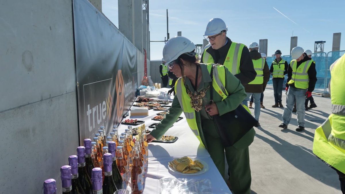 Last week we ‘Topped Out’ on Hollis Croft in Sheffield for Aztec Construction…the second tallest building in #Sheffield.

#construction
#constructionindustry
#constructionlife