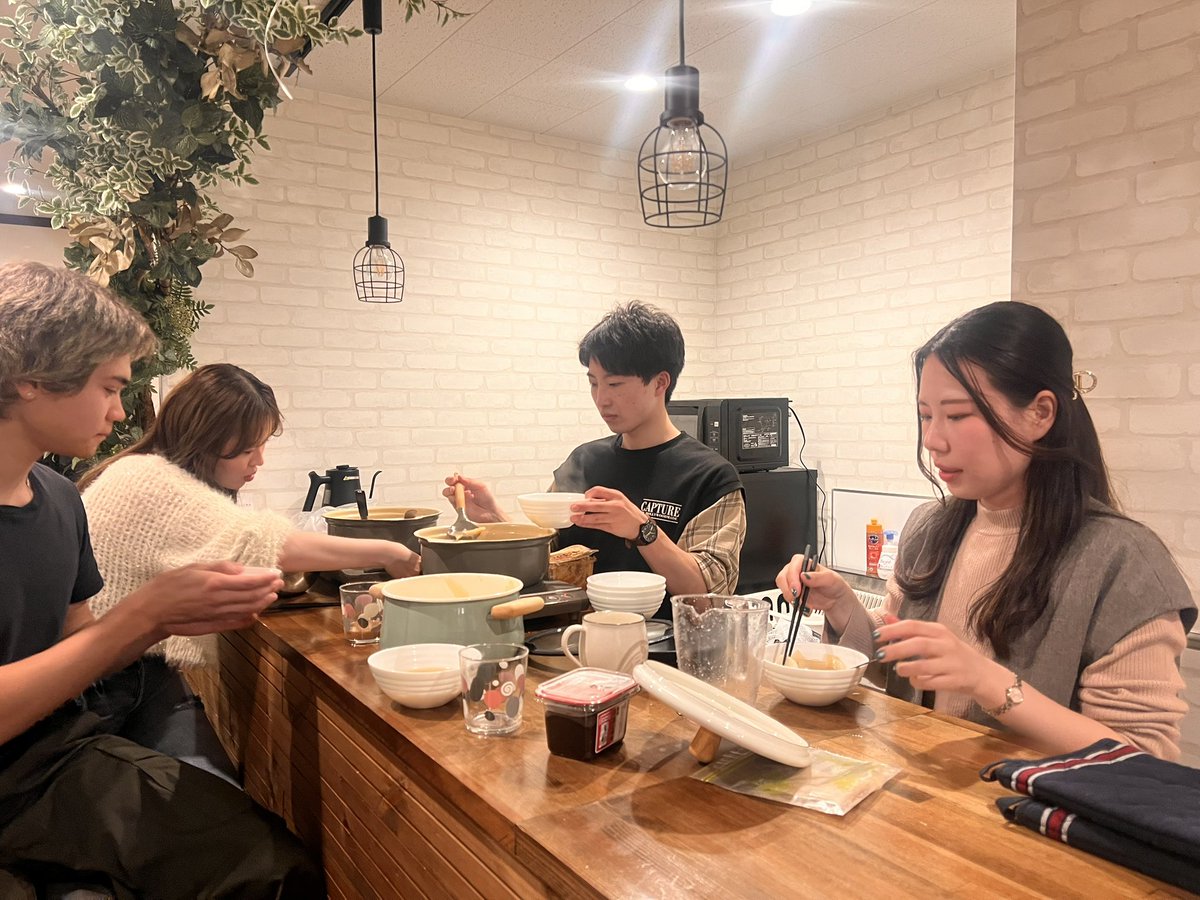 スタンフォード生達と夜桜をみにいったり、ウェルカムパーティーを行いました🌸🥂Welcome to Japan ⛩️✨
#春から同志社 #春から京大 #同志社 #京大 #サークル #国際交流 #Stanford