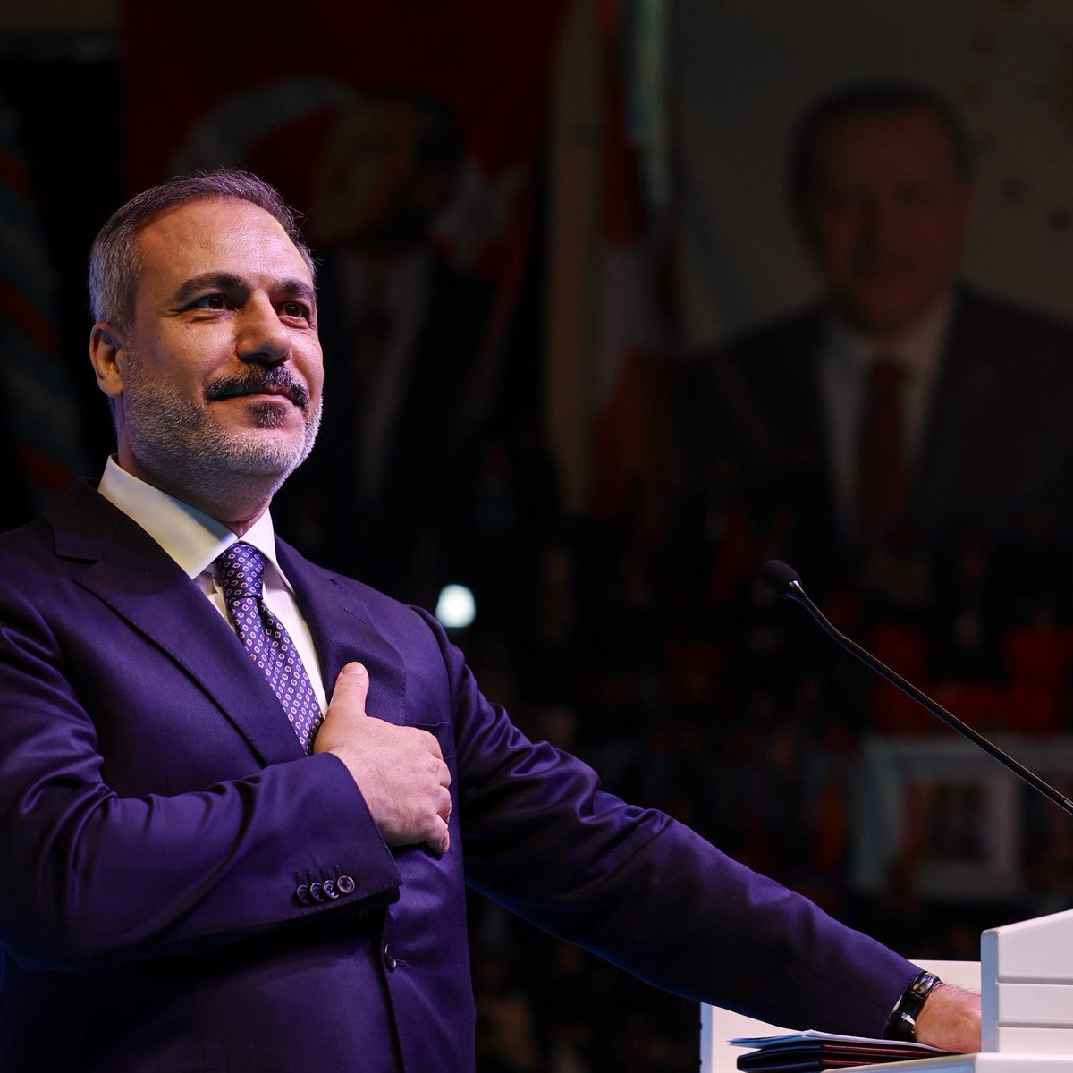 Türk kanı taşıyan her Vatanseverin gurur duyduğu isimdir Hakan Fidan..