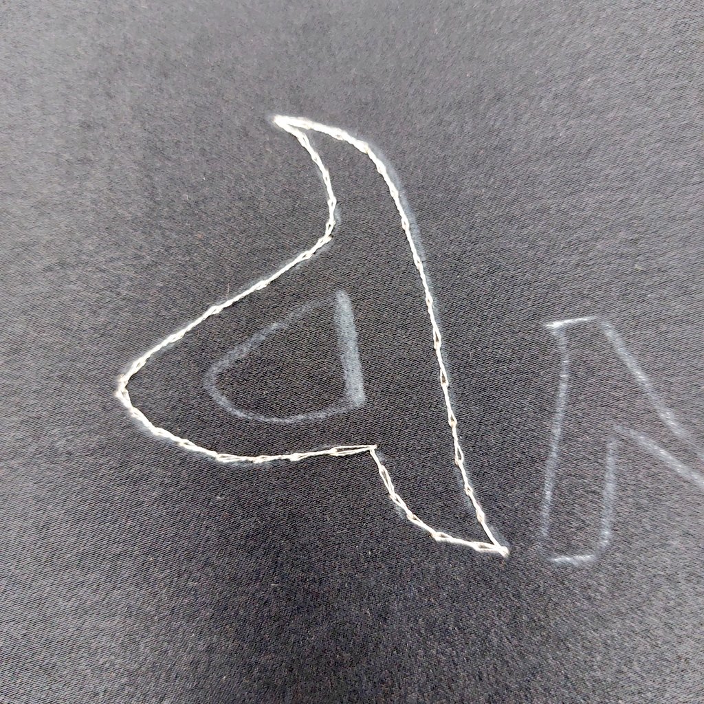 Helen • Artesana ⚒️ (@manlimacosplay) on Twitter photo Toca bordar para un encarguito bien chulo 🧵🪡 Toca bordar para un encarguito bien chulo 🧵🪡