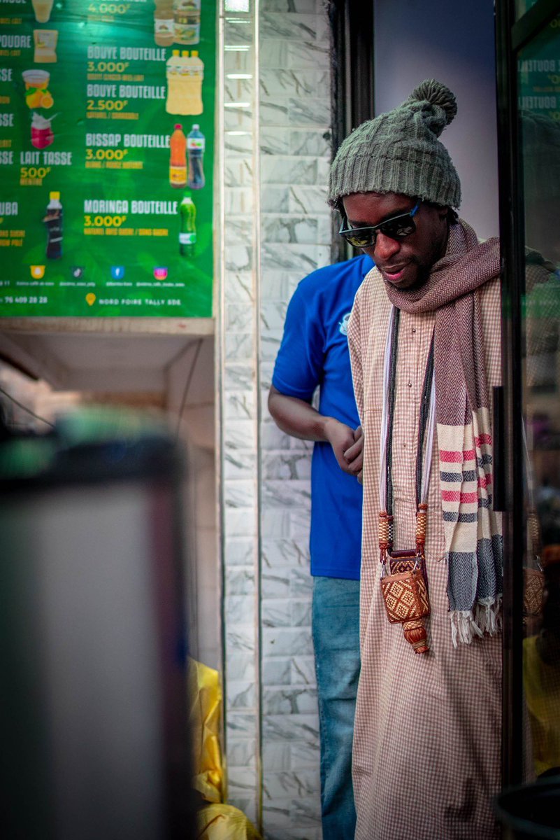 xelkoom's tweet photo. Ci lëndëm di nga ci séen leer yi waaye ci leer Léppay leer.
Ku safaanoo xamee ñi baax ñépp. Ku baax lu baax rek Léppay baax.
#photo #city #senegal #dakar #galsencreatives #sky #beauty #nice #lifestyle #design #portraitart #praying #culture #girl #blackskinmodel #mode https://t.co/YayLWNnRWN