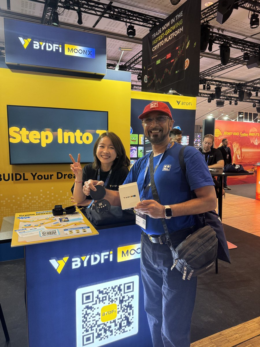 My first stand at <a href="/ParisBlockWeek/">Paris Blockchain Week</a> with <a href="/BYDFi/">BYDFi</a> where I won exactly what I needed.