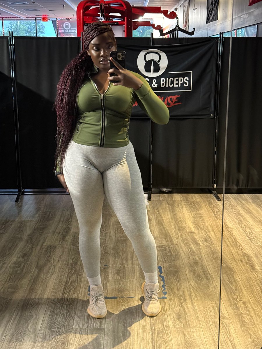 aridastallion's tweet photo. @SexyyRed314_ Let’s go to the gym https://t.co/JN4QG1ldAW