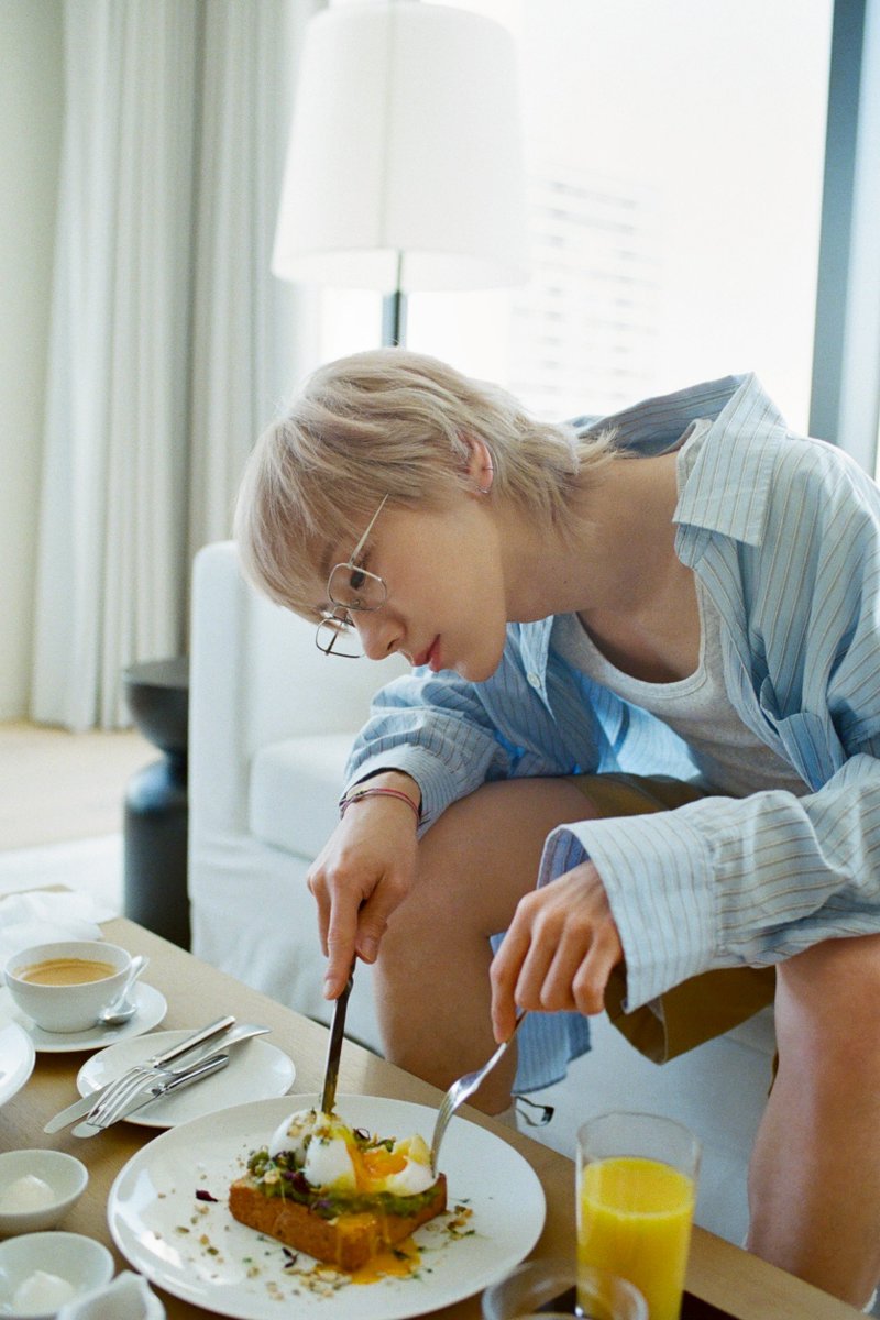 TEN Japan 1st Mini Album『Humanity』
➫ 2025.05.28 Release

Teaser Image - Stay Ver.

🎧 ➫ 2025.04.23 6PM (KST/JST)
🎬 ➫ 2025.05.28 6PM (KST/JST)

💿Pre-order
TEN-jp.lnk.to/Humanity

#TEN #텐 #テン
#Humanity #TEN_Humanity
#テン_ヒューマニティ
#Silence #TEN_Silence
#NCT #WayV