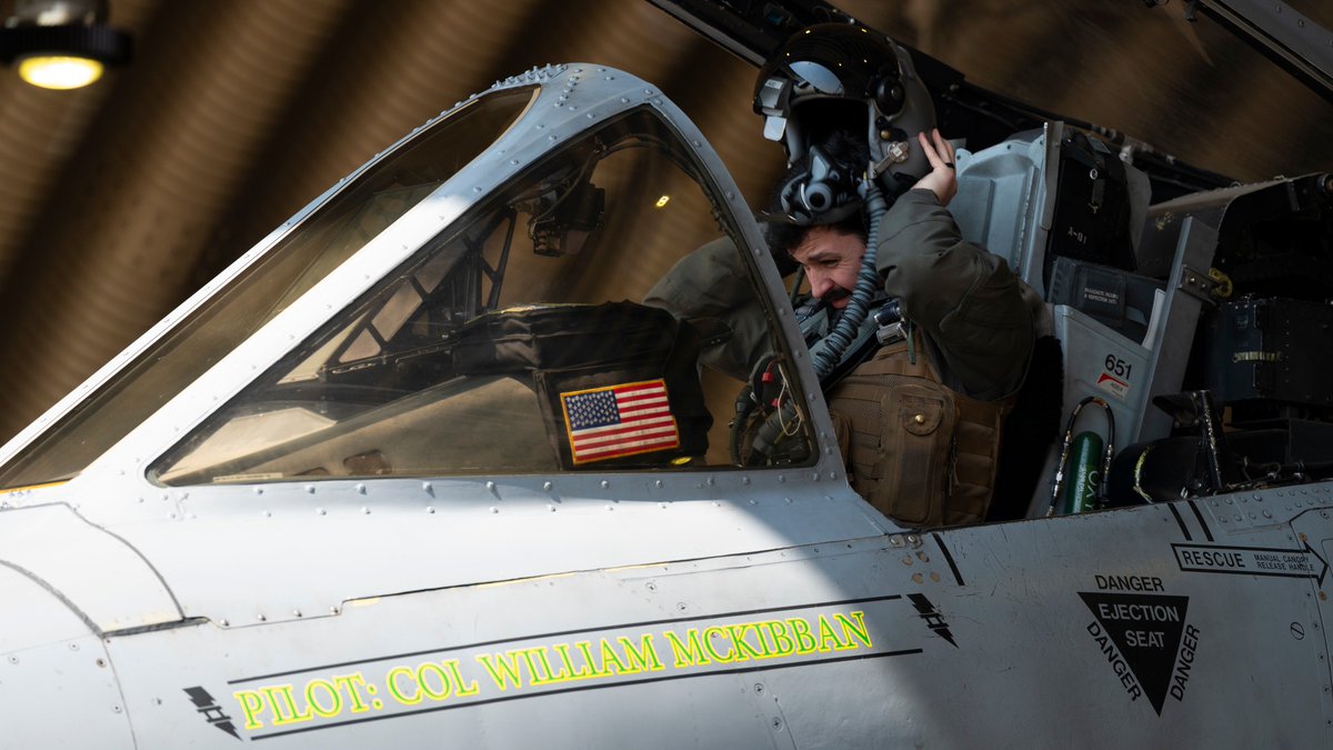 USForcesKorea's tweet photo. 🚁#CSARTE25-2 flight ops are underway at Osan AB!
#7AF, 🇺🇸 &amp; 🇰🇷 forces are teaming up for high-intensity CSAR training across the Indo-Pacific.

🔗 https://t.co/A7XDQ8ecoG
#JointForce #ROKAirForce #IndoPacific #CSAR https://t.co/kAAgvRHSm3