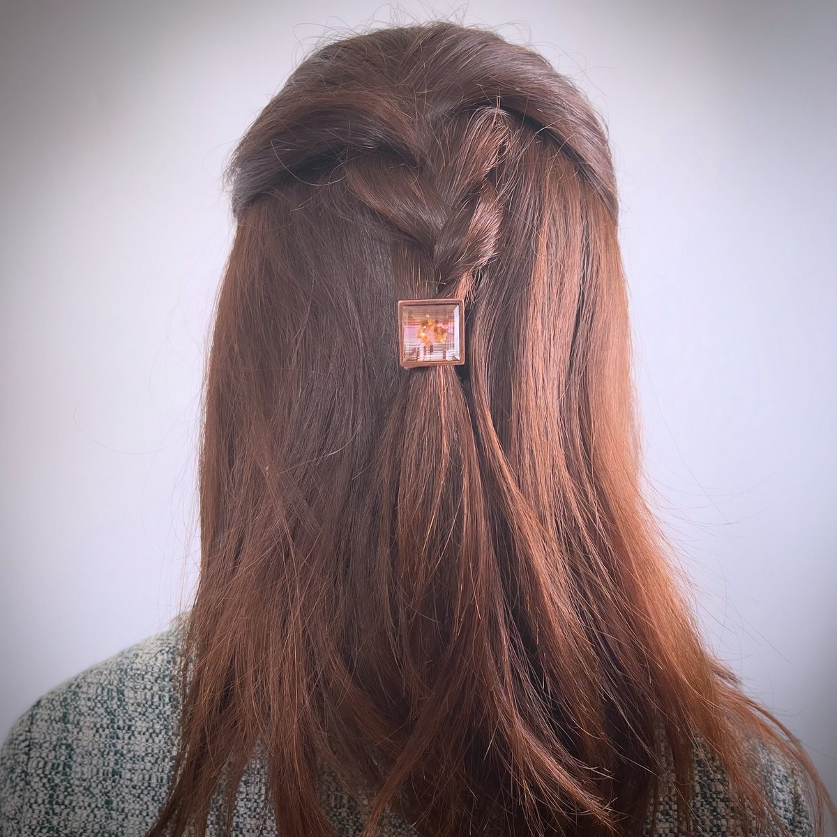 TAMARUSAN_en's tweet image. 🎵Hair tie with pink resin music-note design is back in stock! Perfect for music lovers. Only one available!
#HairTie #MusicNote #PinkAccessory #Restock #HandmadeJewelry