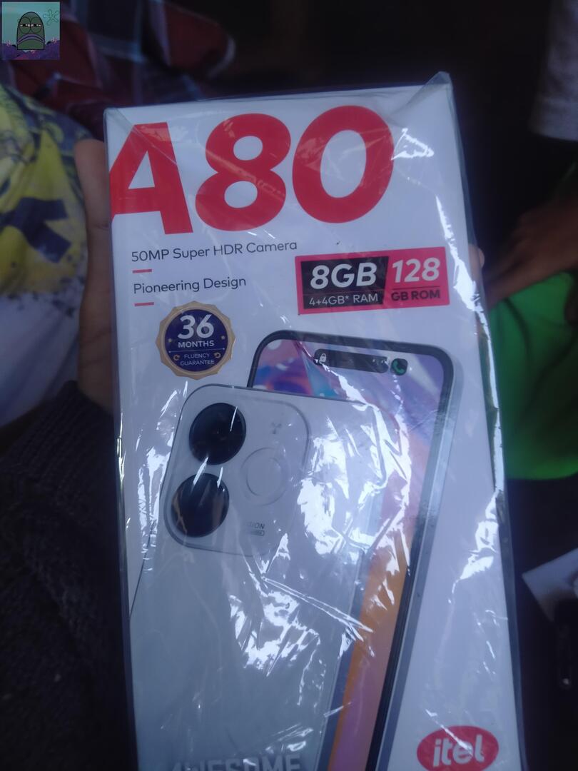 💚 Guyss minta tolong buat yang ngerti per HP-an
Hpku realme 5A, dan yang dibawah ini hp pakde ku baru beli juga, nah beliau minta tuker sama hp ku yang notabenenya udah pemakaian 2tahun, guys bagusan realme apa hp pakde ku ini, haruskah aku mau buat tukeran?