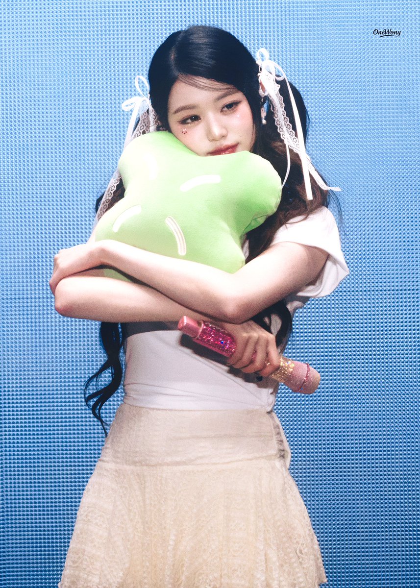 250405 IVE THE 3RD FAN CONCERT 〈IVE SCOUT〉

#IVE #아이브 #원영 #장원영 #ウォニョン #WONYOUNG #JANGWONYOUNG