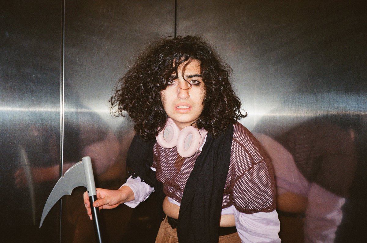 hibettybride's tweet image. im changing . 

i dont wanna be a monster anymore .

#BETTYONBETTYONBETTY