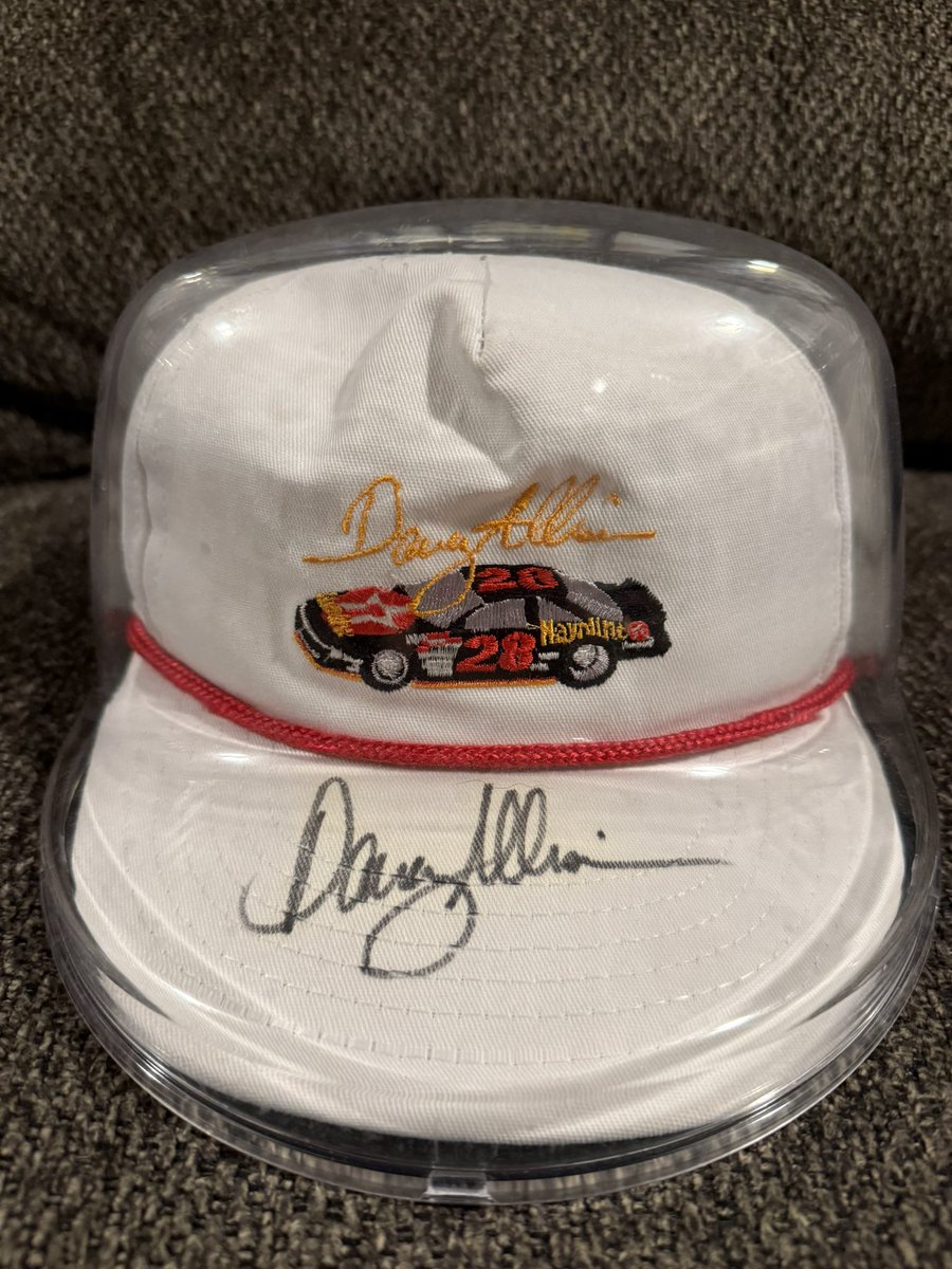 KBrzenk's tweet photo. Autographed Davey Allison hat received this when I was in high school from family friend that worked for ford and went into Ford VIP tent . Guaranteed to pass any 3rd party or money returned. Price is 250 dollars PM if interested . Hat was never worn. Will come with hat protector https://t.co/UO4SJ68Ksu