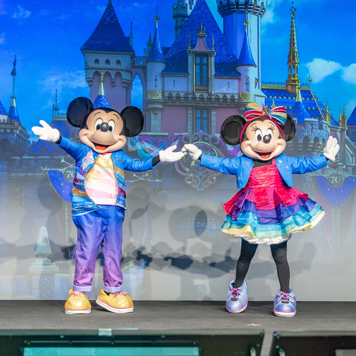 【新品未使用】カリフォルニアディズニー70周年限定 ミッキー＆ミニーフィギュア カリフォルニアディズニー】70周年限定 ミッキー＆ミニー フィギュア