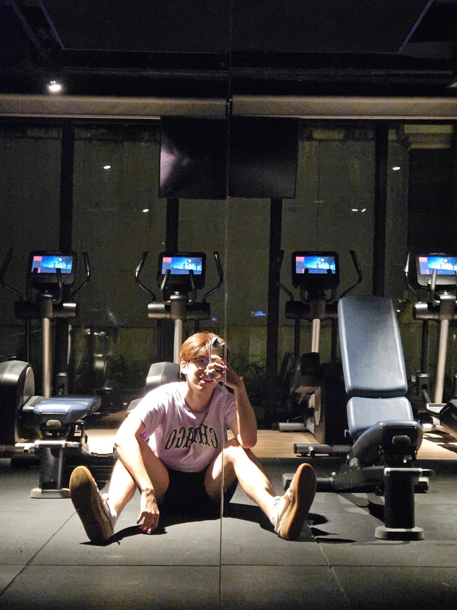pretty rare sighting of me in a gym