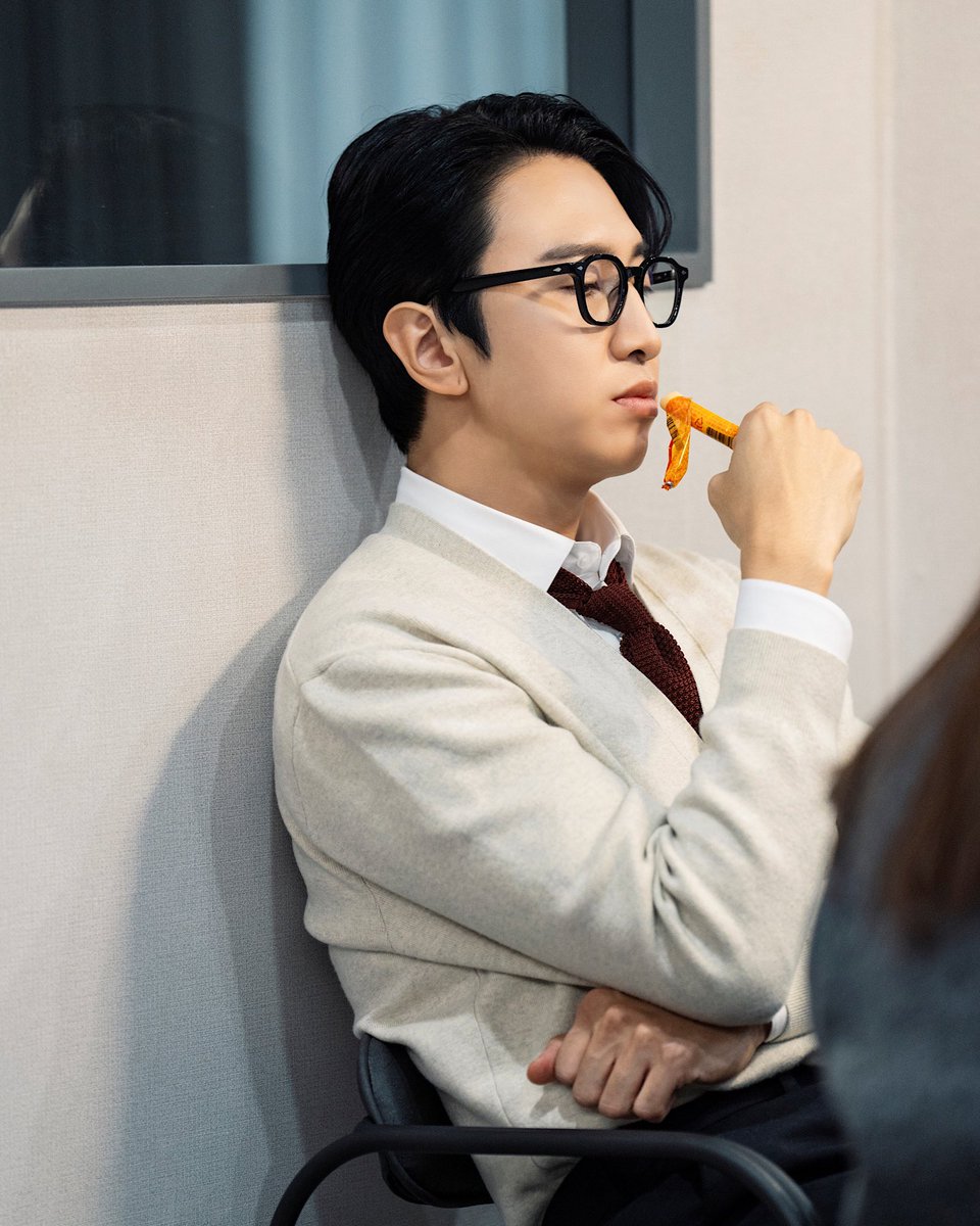 [#PHOTO]
[이광수] <이혼보험> 1, 2, 3회 비하인드
💌 blog.naver.com/kkbyss/2238261…

#이광수 #LeeKwangSoo
#이혼보험 #TheDivorceInsurance
#안전만
