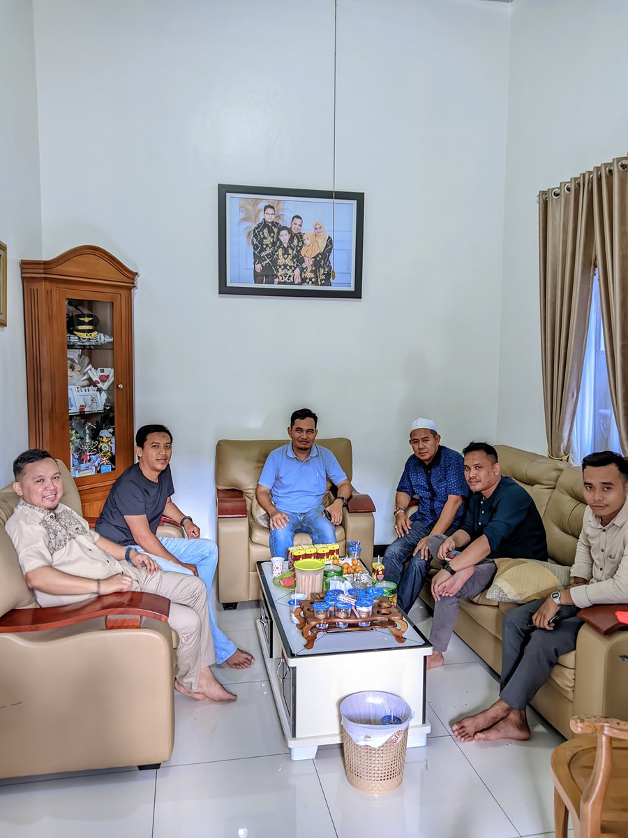 dody_aditya_P's tweet photo. Rapat pembentukan Panitia Pleno MD KAHMI Kota Palangkaraya 2025. https://t.co/AM3qyNI62F