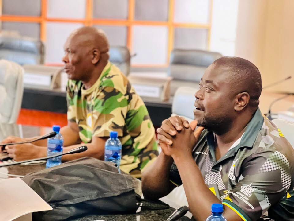 Mandla_Ndl's tweet image. We convened the Constituency Management Committee in Ehlanzeni District yesterday. Our focus is to strengthen branches and fostering unity across the province. This committee ensures that community programs are implemented to fast track service delivery.

#ANCRenewal
#ANCAtWork…