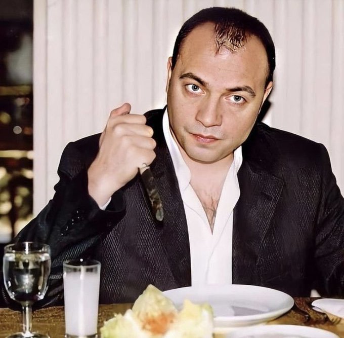 Azdan az çoktan çok gider. Saygı ve minnetle... 08.04.2004 🥀#SüleymanÇakır